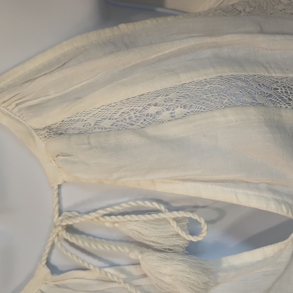 JOIE Lace Accent Keyhole Front Halter Tank - Picture 3 of 8